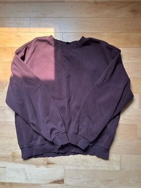 H&M Men's Crewneck Sweater in Deep Plum